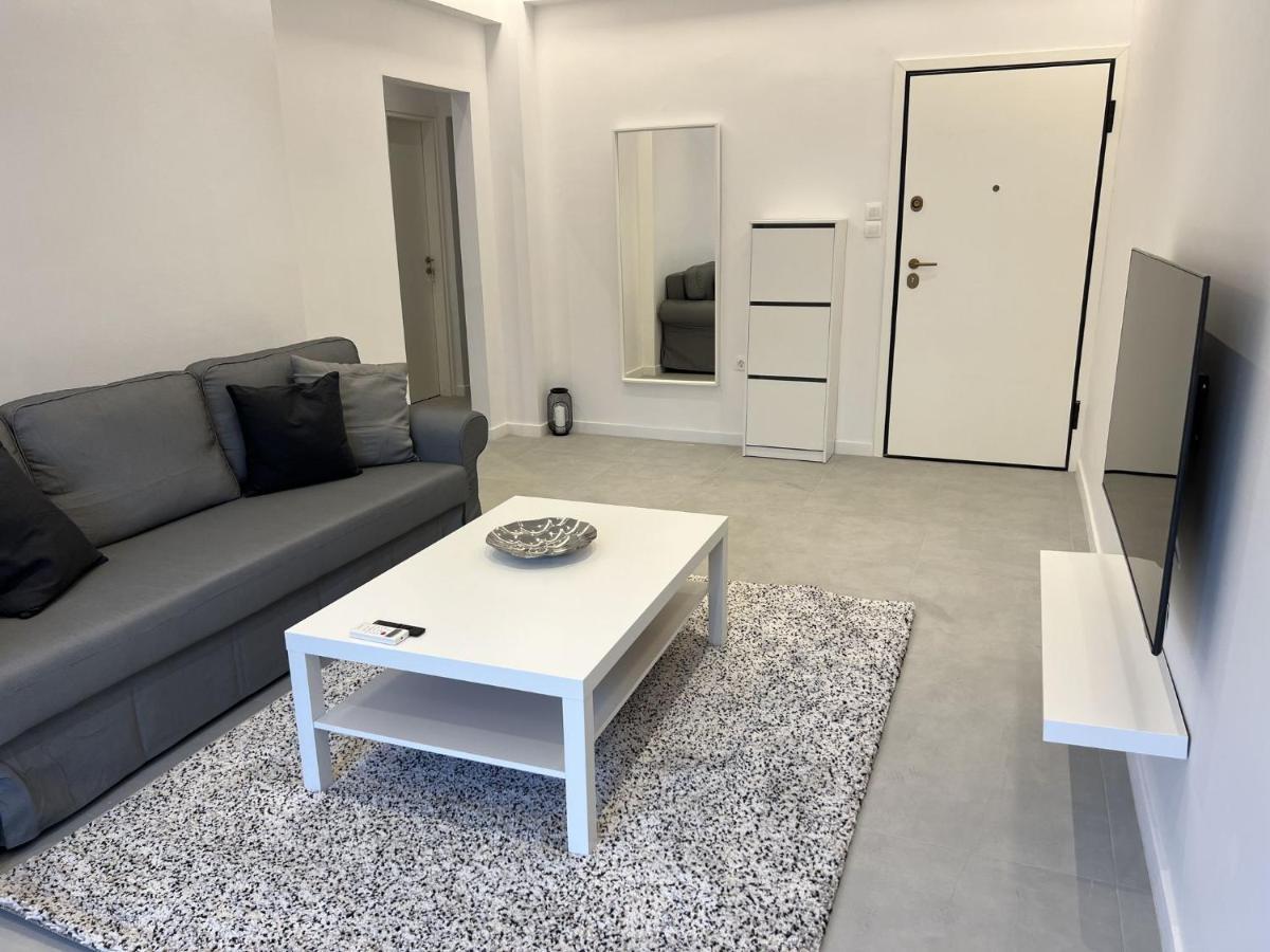 Comfy Apartment In Nea Smirni أثينا المظهر الخارجي الصورة