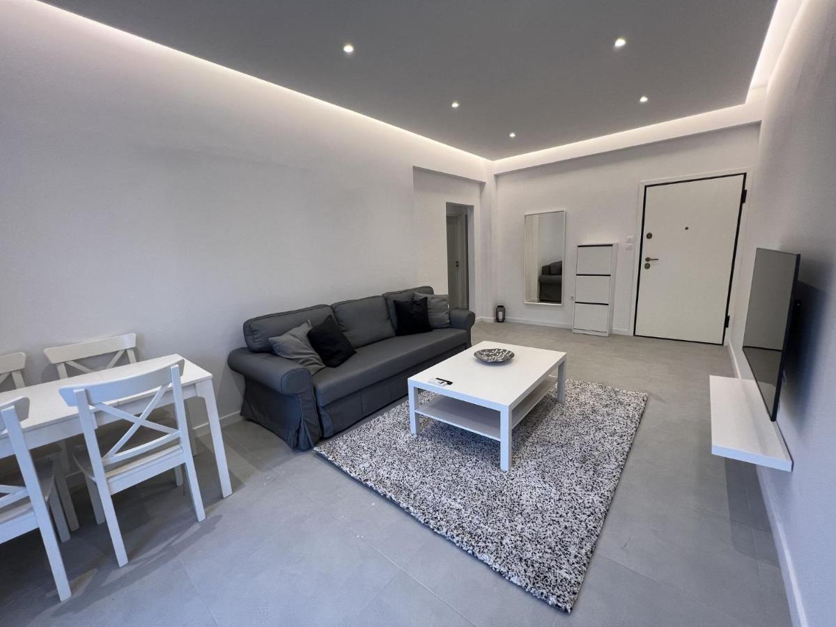 Comfy Apartment In Nea Smirni أثينا المظهر الخارجي الصورة